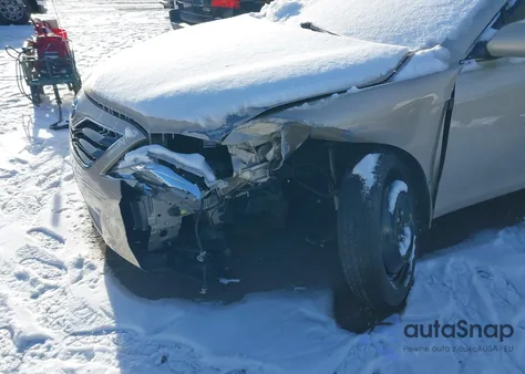 2011 Toyota Camry Le from USA, damaged, VIN 4T4BF3EK2BR136100
